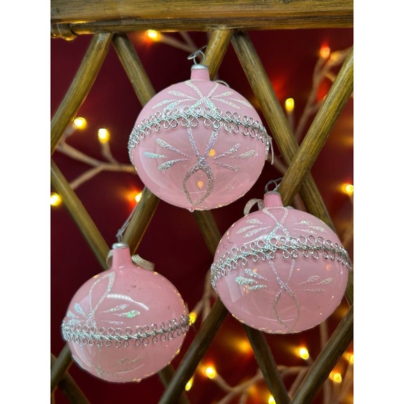 Lot of 27 Vintage Glass Ornament Bundle - Picture 10 of 12